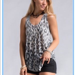 Leopard Tank top